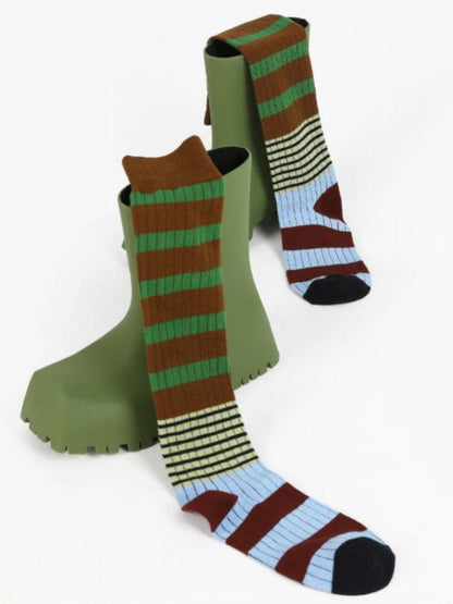 Striped Pattern Knee-High Socks