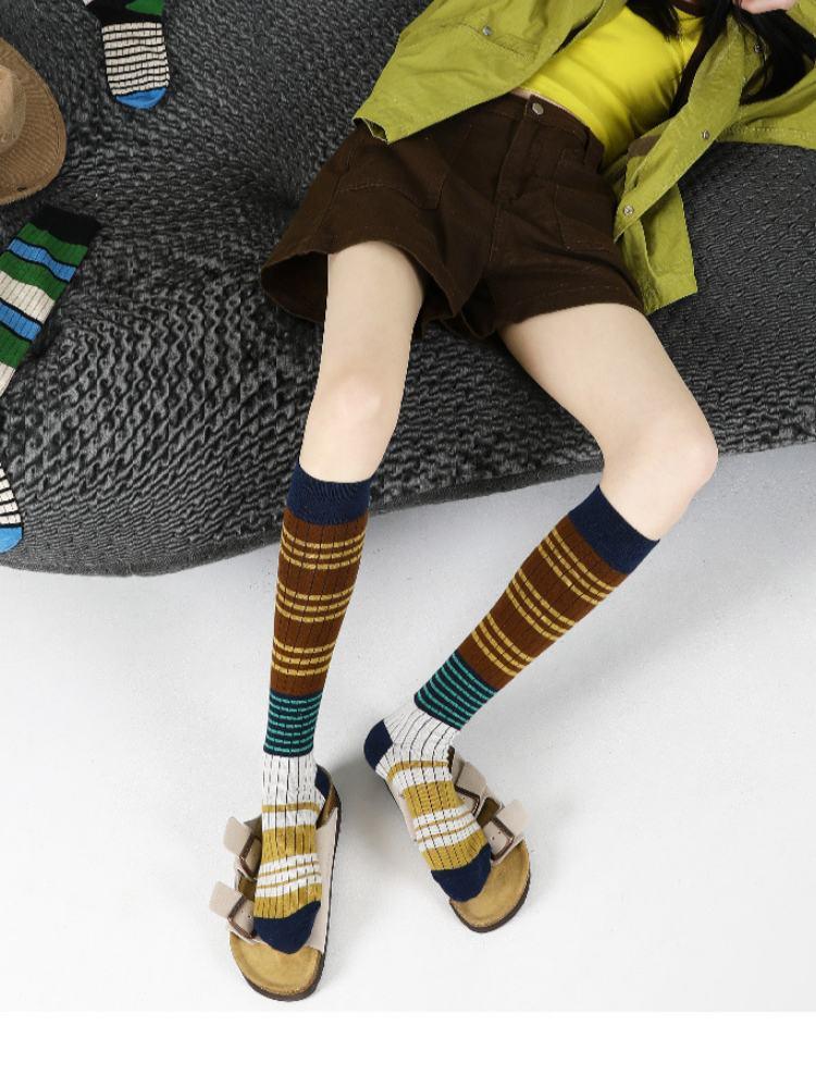 Striped Pattern Knee-High Socks